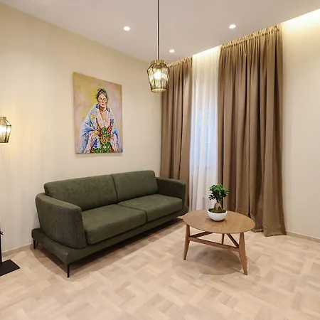 Cloud 5 Blloku Tirana