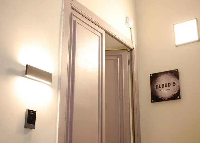 Hotel Cloud 5 Blloku 4*