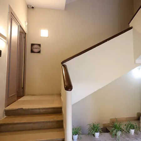 Hotel Cloud 5 Blloku 4*